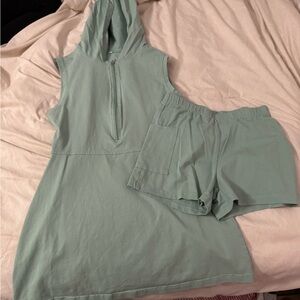 Women's Sleeveless Hoodie and Shorts Set - Mint Green
